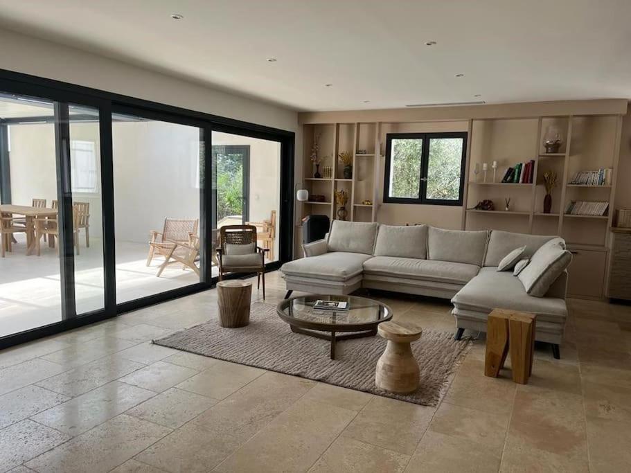 Villa Des Jacinthes Tarascón Exterior foto
